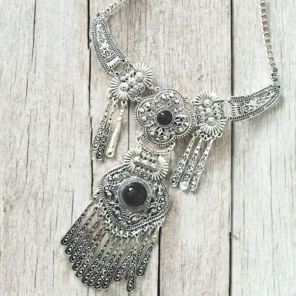 Boho Silver Statement Necklace NWT